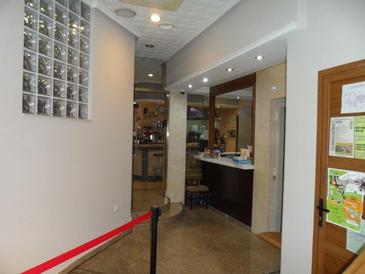 Hostal Coruna อัสตอร์กา ภายนอก รูปภาพ