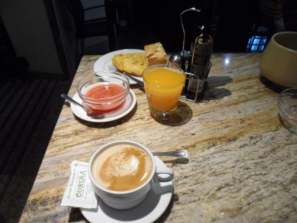 Hostal Coruna อัสตอร์กา ภายนอก รูปภาพ